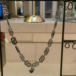 New Good Quality Elegant Black Geometric Necklace